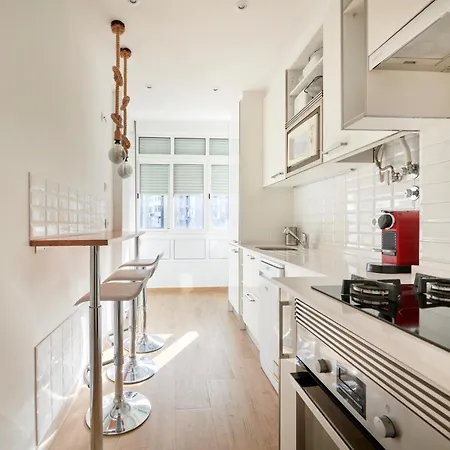 Sunny - Cozy Апартаменты