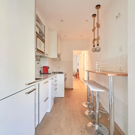 Апартаменты Sunny - Cozy Амадора