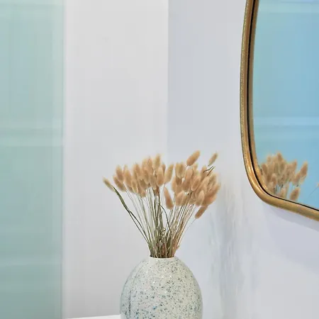 Sunny - Cozy Апартаменты *