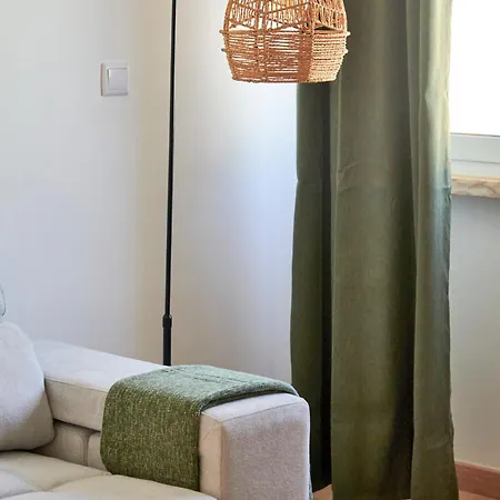 Sunny - Cozy Апартаменты