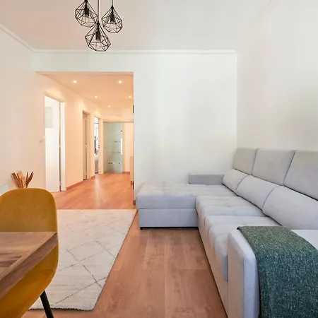 Sunny - Cozy Апартаменты *